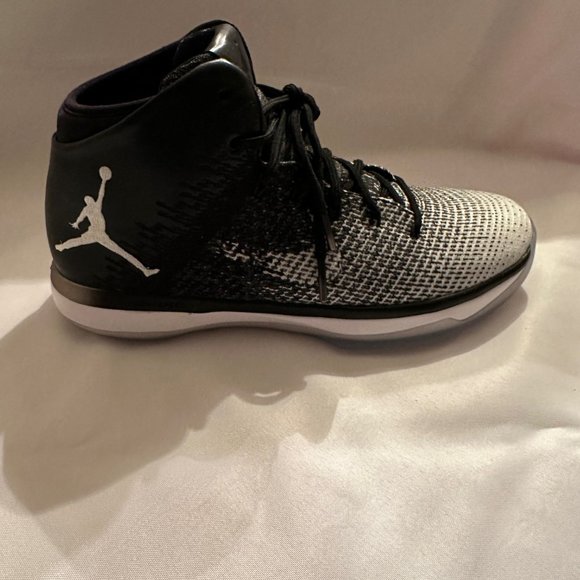 Air Jordan XXXI - size 10-1/2 main image 5